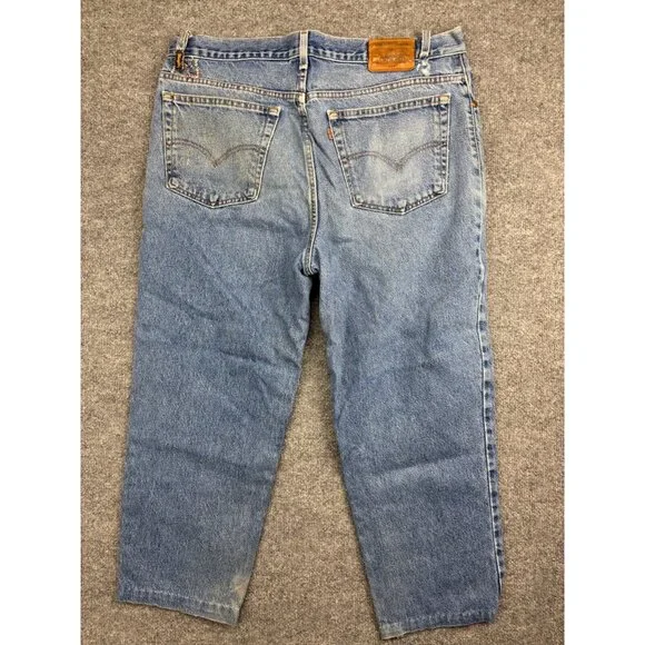 Vintage Levi's 540 Relaxed Jeans Men's W40 Blue Denim Tapered Leg Leather Patch - Picture 10 of 13